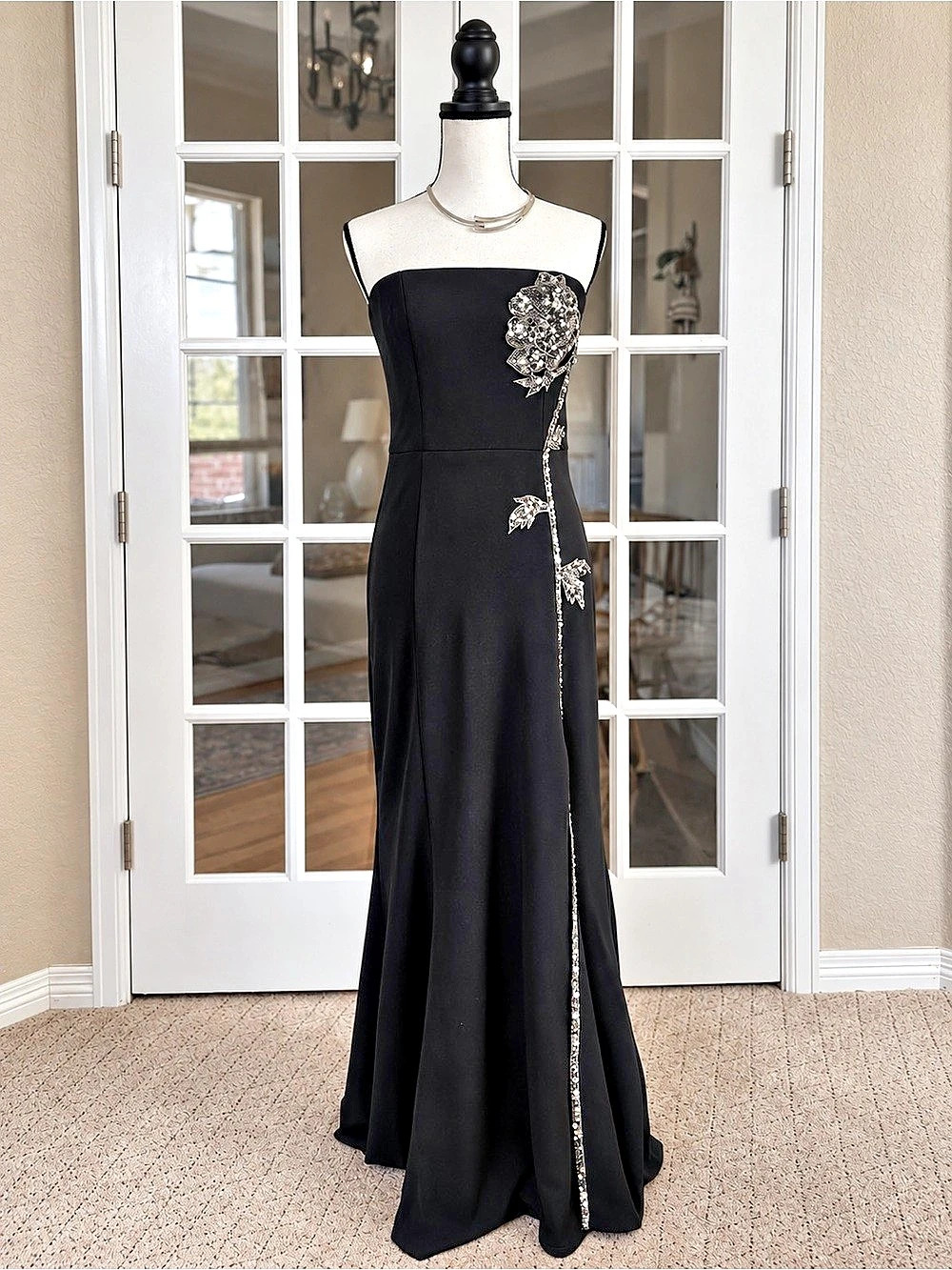 The Dress Population Black Silver Sequin Floral Maxi Dress Size MEDIUM EUC